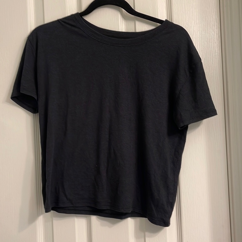 Black Tee